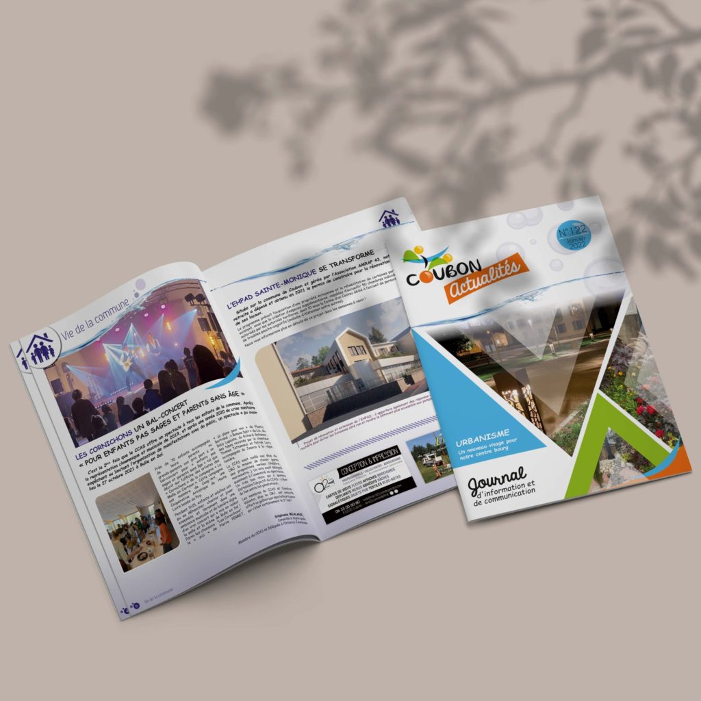 A2com - Bulletin municipal Coubon Mockup de magazine, posé sur le sol de couleurs beige.